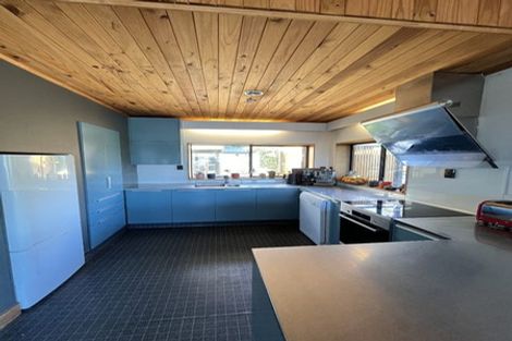 Photo of property in 14 John Street, Titahi Bay, Porirua, 5022