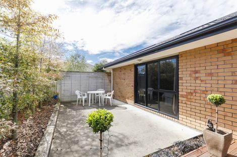 Photo of property in 23 Walnut Grove, Kelvin Grove, Palmerston North, 4414