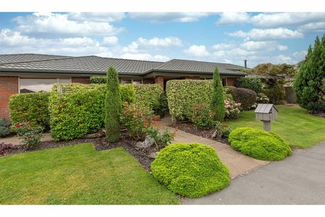 Photo of property in 14 Coolspring Way, Redwood, Christchurch, 8051