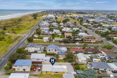 Photo of property in 828b Papamoa Beach Road, Papamoa Beach, Papamoa, 3118