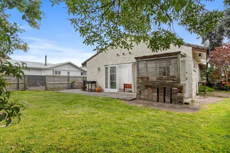 Photo of property in 2/230 Valley Road, Mount Maunganui, 3116