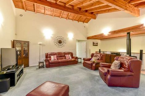 Photo of property in 7 Mistral Place, West Harbour, Auckland, 0618