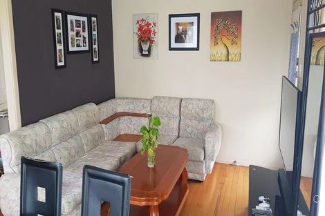 Photo of property in 1/7 Evelyn Place, Hillcrest, Auckland, 0627