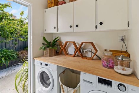 Photo of property in 42 Treadwell Street, Springvale, Whanganui, 4501