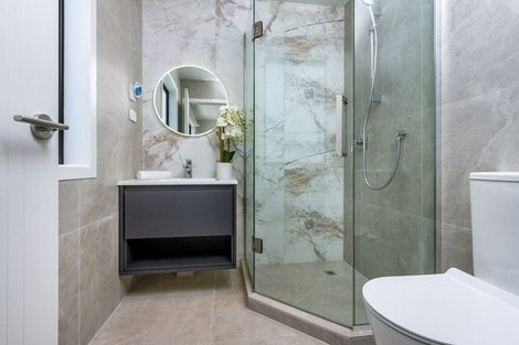 Photo of property in 591c East Coast Road, Browns Bay, Auckland, 0632