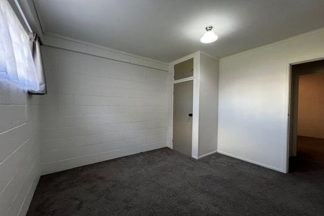 Photo of property in 2/3 Sovereign Place, Glenfield, Auckland, 0629