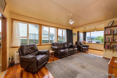 Photo of property in 3 Ingram Street, Naenae, Lower Hutt, 5011