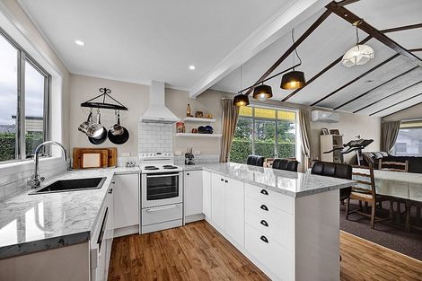 Photo of property in 60 Stanners Street, Eltham, 4322