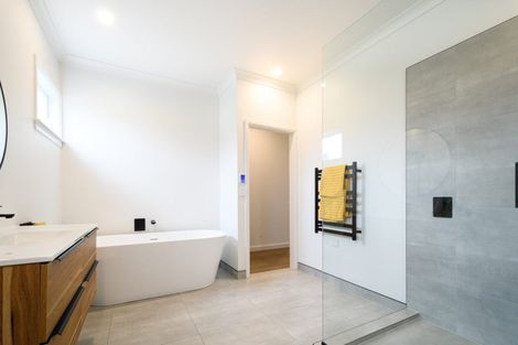 Photo of property in 123 Hunter Road, Taupaki, 0782