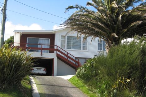Photo of property in 90 Parkvale Road, Karori, Wellington, 6012