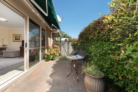 Photo of property in 15 Chamberlain Place, Mount Maunganui, 3116