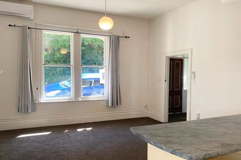 Photo of property in 70 Fairlie Terrace, Kelburn, Wellington, 6021