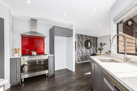 Photo of property in 6 Shackle Lane, Whitby, Porirua, 5024