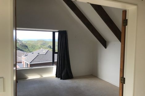 Photo of property in 17 Shastri Terrace, Khandallah, Wellington, 6035