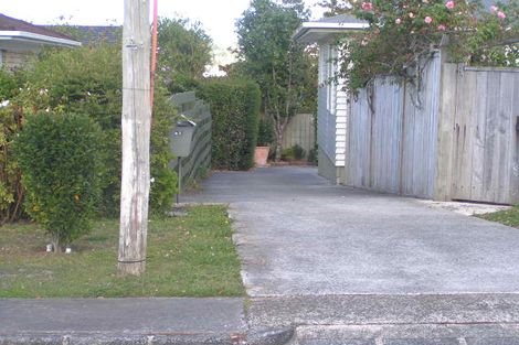 Photo of property in 2/4 Raines Avenue, Forrest Hill, Auckland, 0620