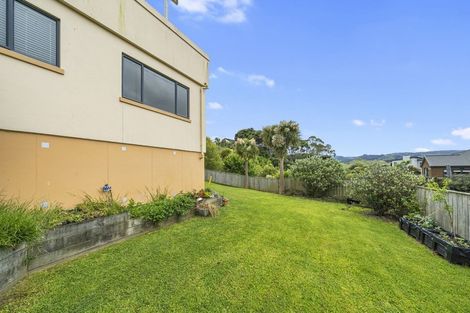 Photo of property in 41 Samwell Drive, Whitby, Porirua, 5024