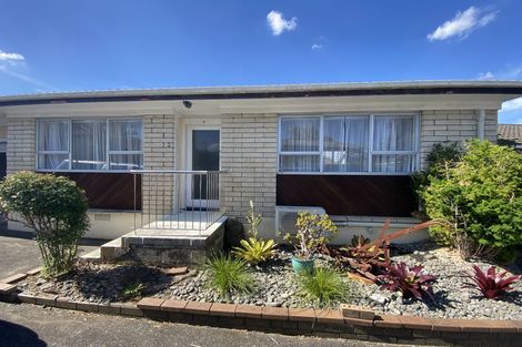 Photo of property in 13 Roberts Road, Te Atatu South, Auckland, 0610