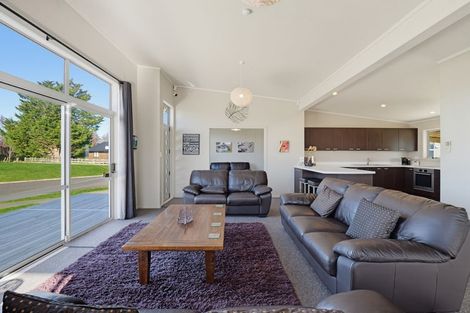 Photo of property in 22 Snowmass Drive, Ohakune, 4625