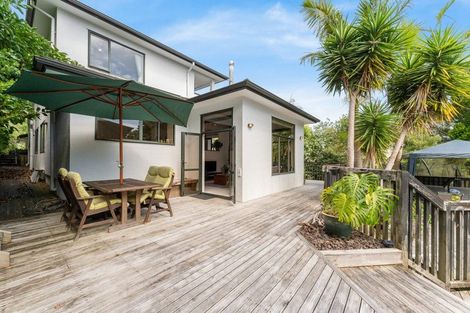 Photo of property in 12b Kimberly Grove, Greenhithe, Auckland, 0632