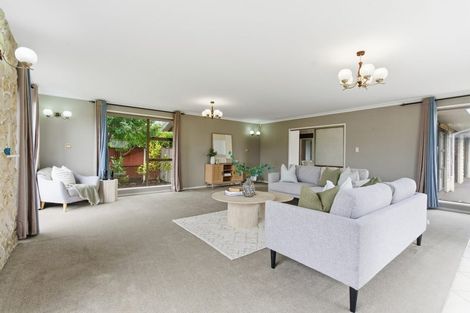 Photo of property in 219 Main North Road, Redwood, Christchurch, 8051