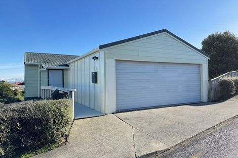 Photo of property in 36 Morere Street, Titahi Bay, Porirua, 5022
