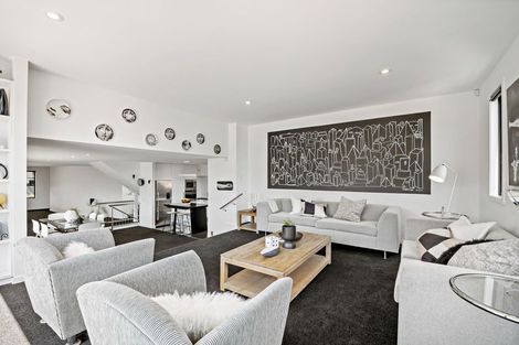 Photo of property in 1/58 The Parade, Bucklands Beach, Auckland, 2012