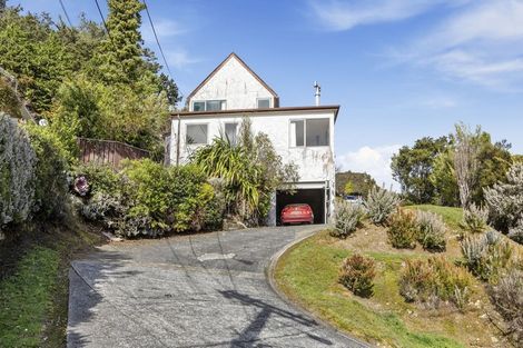 Photo of property in 4a August Avenue, Wainuiomata, Lower Hutt, 5014