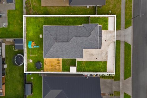 Photo of property in 12 Len Ireland Drive, Kumeu, 0810