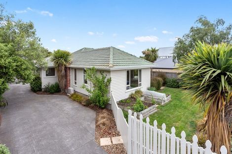 Photo of property in 1/5 Bentley Street, Russley, Christchurch, 8042