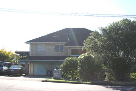 Photo of property in 3 Takutai Avenue, Bucklands Beach, Auckland, 2012