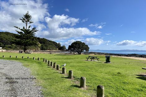 Photo of property in 6 Stratford Drive, Cable Bay, 0420