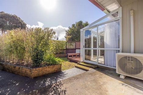 Photo of property in 2/39 Rathgar Road, Henderson, Auckland, 0610