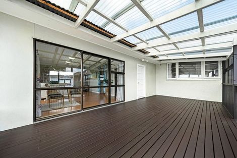 Photo of property in 5 Atkinson Avenue, Papatoetoe, Auckland, 2025