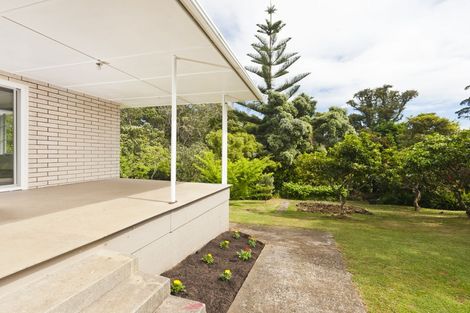 Photo of property in 15 Tuatara Drive, Te Kamo, Whangarei, 0112