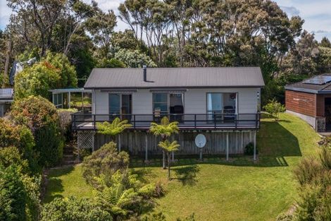 Photo of property in 202 Te Wahapu Road, Russell, 0272