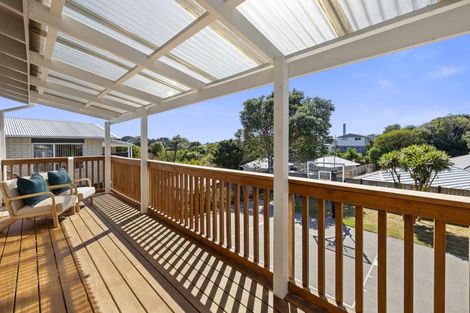 Photo of property in 28 Norwich Avenue, Spotswood, New Plymouth, 4310
