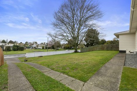 Photo of property in 271 Balmoral Drive, Tokoroa, 3420