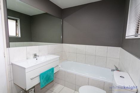 Photo of property in 2/15b Clyde Road, Upper Riccarton, Christchurch, 8041