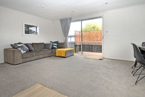 Photo of property in 1/79 Everglade Drive, Goodwood Heights, Auckland, 2105