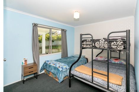 Photo of property in 3 Bishopsworth Way, Huntington, Hamilton, 3210