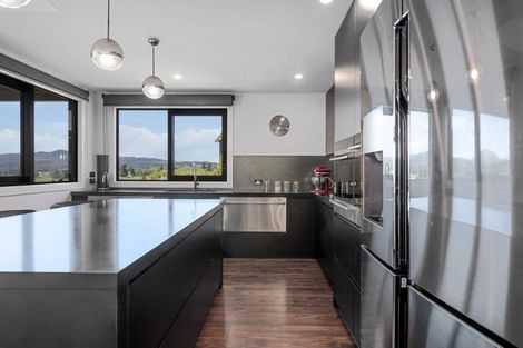 Photo of property in 38 Peregrine Place, Kinloch, Taupo, 3377