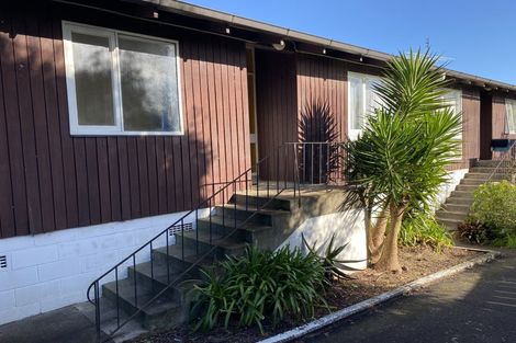 Photo of property in 2/6 Bond Crescent, Forrest Hill, Auckland, 0620