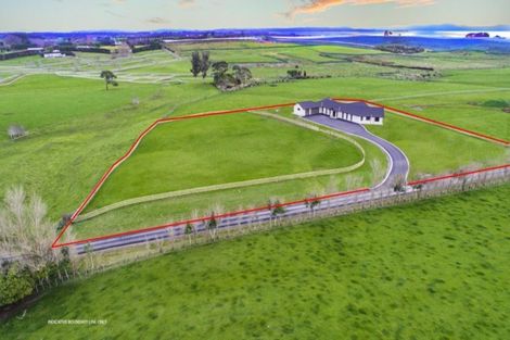 Photo of property in 80 Ewen Place, Karaka, Papakura, 2580