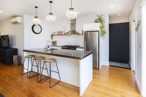 Photo of property in 7 Alpha Avenue, Strowan, Christchurch, 8052