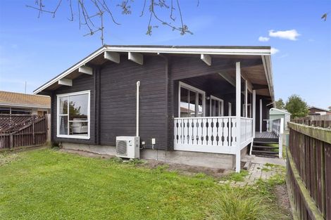 Photo of property in 5 Banks Place, Rangiora, 7400