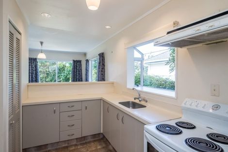 Photo of property in 28 Rosewood Place, Paraparaumu, 5032