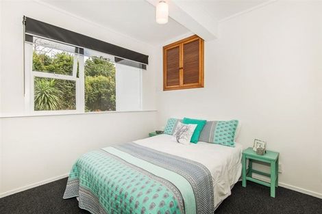 Photo of property in 38 Neal Avenue, Glenfield, Auckland, 0629