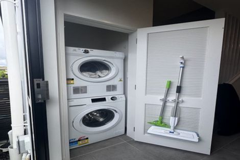 Photo of property in 4/11 Jaemont Avenue, Te Atatu South, Auckland, 0610