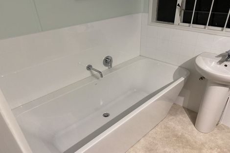 Photo of property in 70 Homebush Road, Khandallah, Wellington, 6035