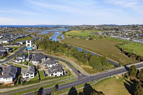 Photo of property in 3 Maka Terrace, Orewa, 0931